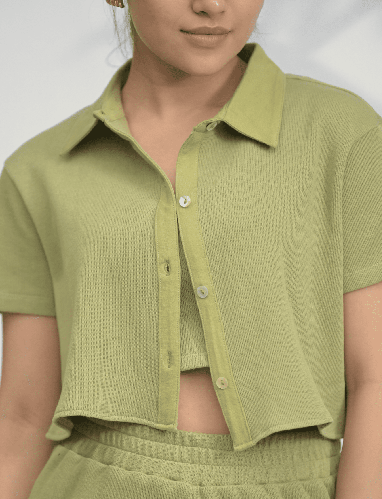 OLIVE GREEN